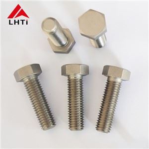 Болты с шестигранной головкой из титана